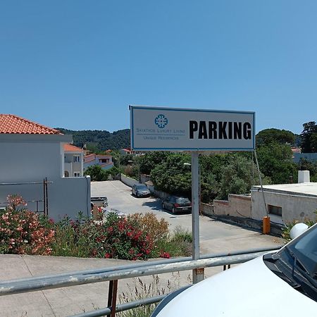 Maya Apartments, Modern And Convenient Apartments With Private Parking Skiathos Town Exterior photo