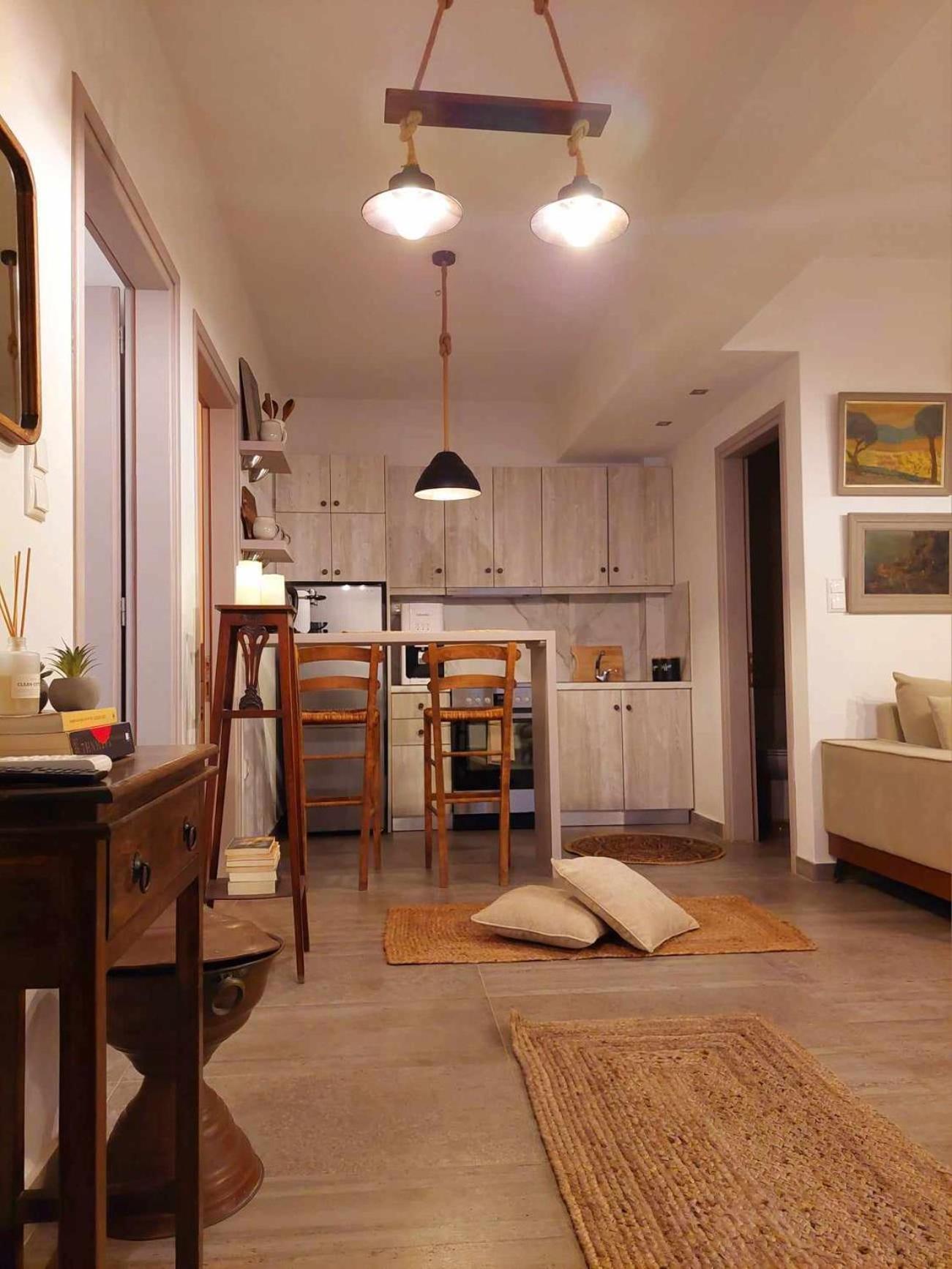 Maya Apartments, Modern And Convenient Apartments With Private Parking Skiathos Town Exterior photo